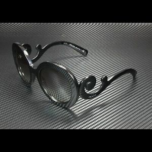 Sunglass Prada